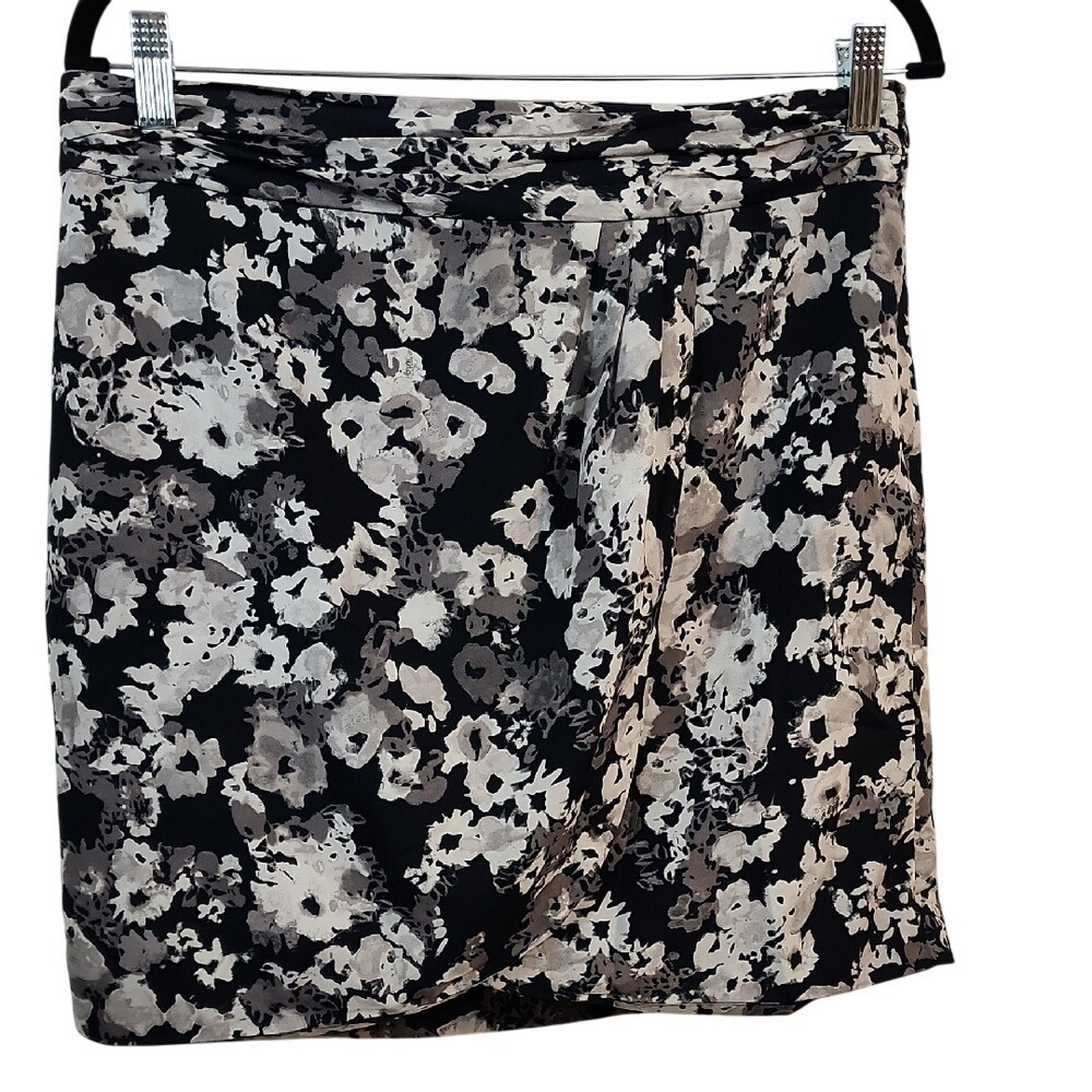 Banana Republic Black & White Floral Draped Waist Pencil Skirt 8